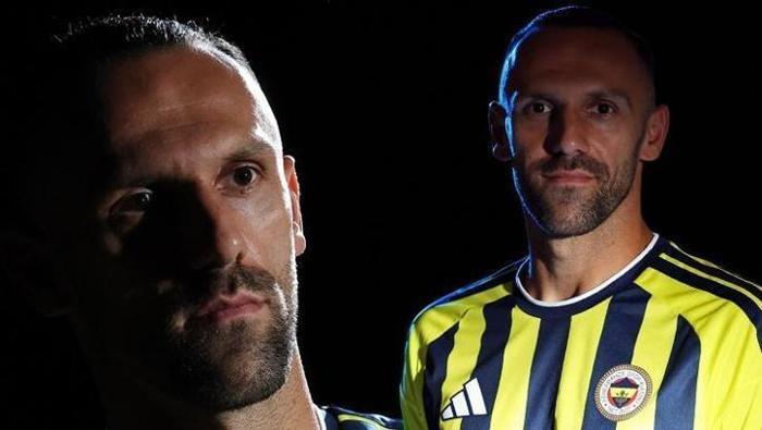 Vedat Muriqi -------> Fenerbahçe