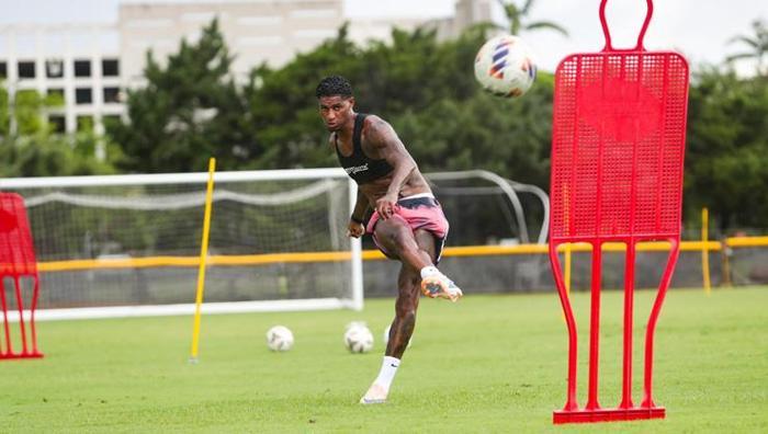 Sola da Rashford