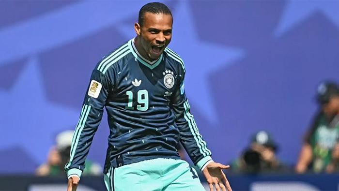 Leroy Sane Almanya tarihine geçti ama gündem bambaşka Günah keçisi, suçlu her zaman o
