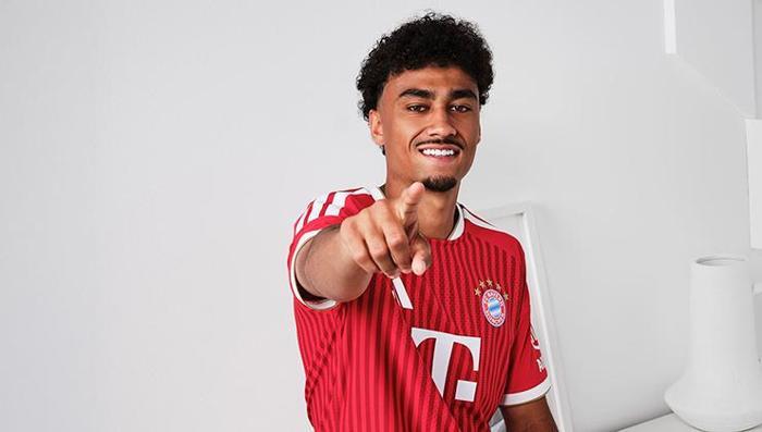 Nathaniel Brown --> Bayern Münih