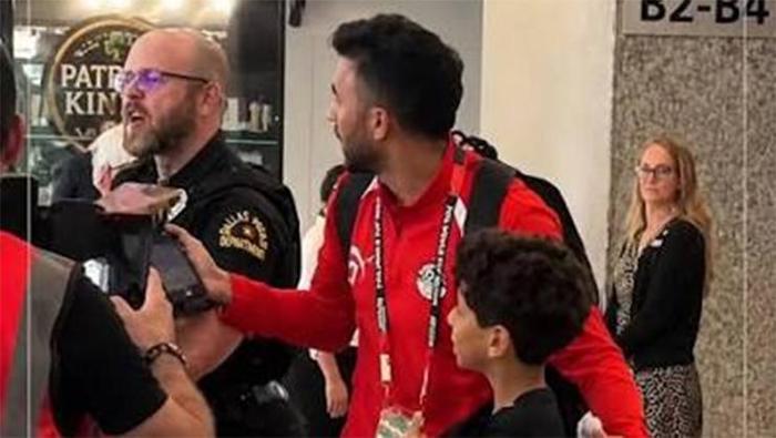 ABDden bir Dünya Kupası rezaleti daha Mısır Milli Takımı kafilesine polis şiddeti: Kafa kafaya geldiler