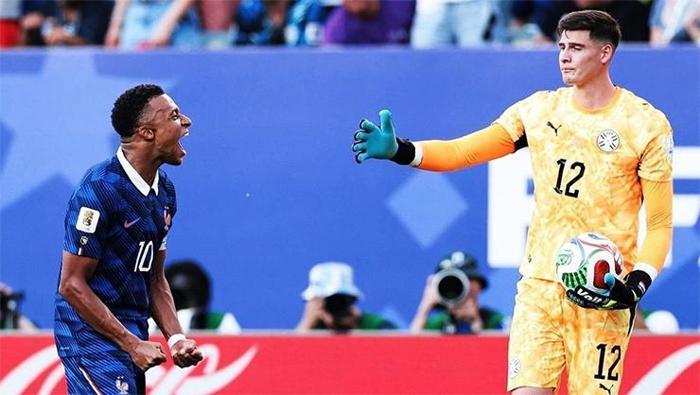 Fransa-Paraguay: Saha ringe döndü yumruk ve tekmeler havada uçuştu Mbappe çıldırdı Pisleşmemiz gerekiyorsa pisleşiriz