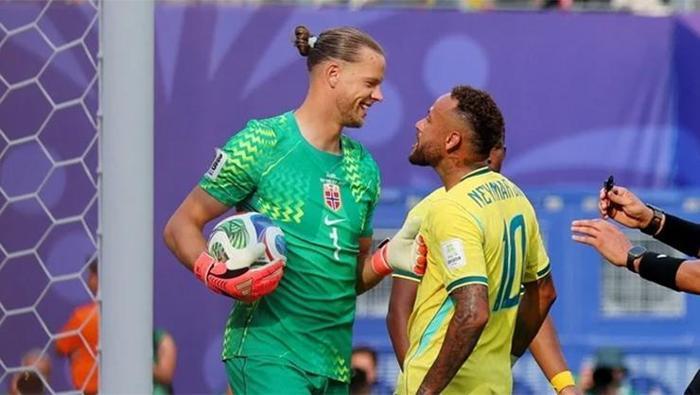Norveçi şansa Dünya Kupasına katılan kulüpsüz Nyland çeyrek finale taşıdı Brezilyada Neymar hüngür hüngür ağladı