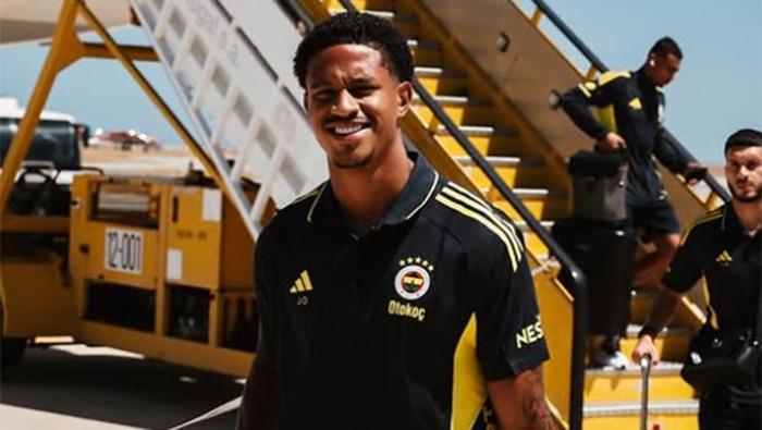Fenerbahçeden Oosterwolde için son karar Gidiyor mu, kalıyor mu
