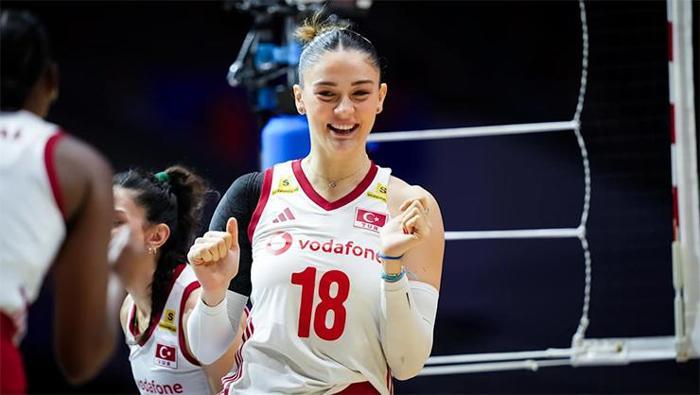 ZEHRA GÜNEŞİN 2 AY SONRA SAHADA