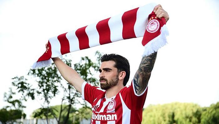 Jota Silva --> Olympiakos