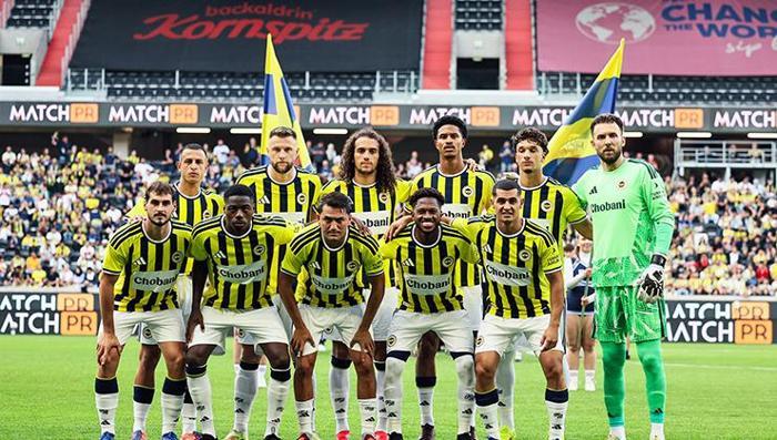 Fenerbahçede tarihi temizlik En az 9 yıldız gidiyor