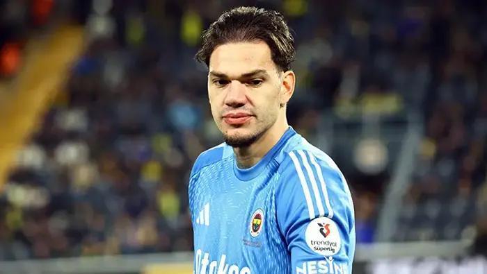 Fenerbahçede dananın kuyruğu kopuyor Vakit geldi çattı: Aziz Yıldırım-Ederson masaya oturuyor