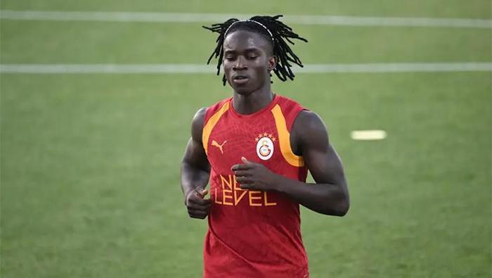 Galatasaray kariyeri yarım sezon sürdü En olası senaryo... Son söz Okan Burukta