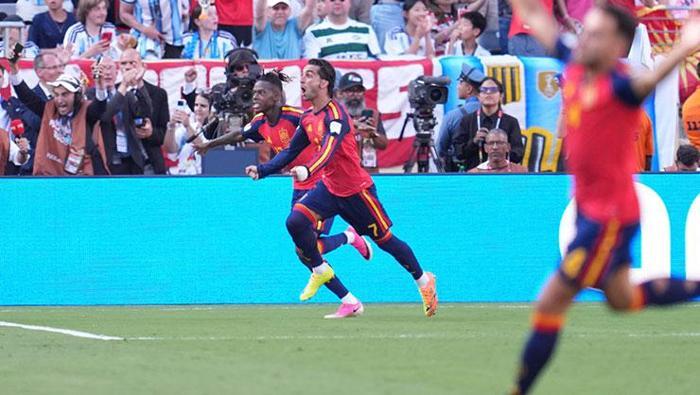 FERRAN TORRES SONUCU BELİRLEDİ