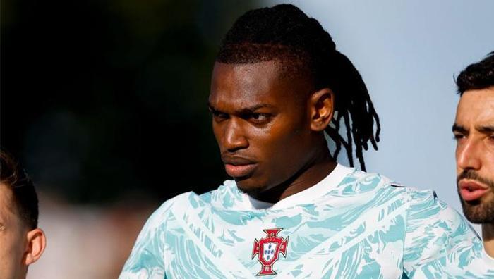 Galatasaraydan taraftarla barışma transferi Rafael Leao İtalyanlar tüm detayları açıkladı: Maaşı ve bonservisi...