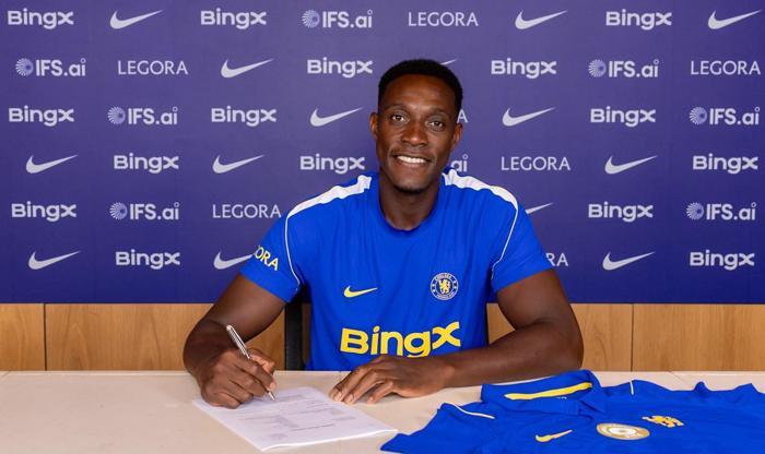 Welbeck -------> Chelsea