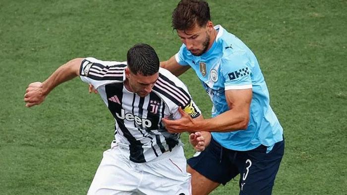 BONSERVİSİ ELİNDE
