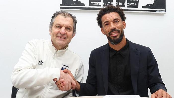 Vozinha ---> Colo Colo