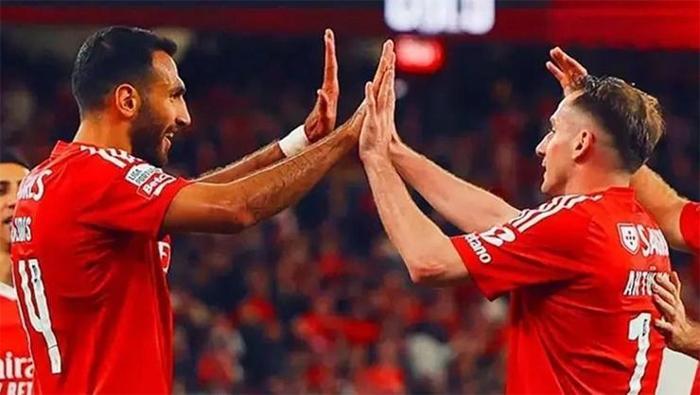 Transfer telefonu Fenerbahçede santrfor transferinde her şey Kerem Aktürkoğluna bağlı: Pavlisi için resmi açıklama