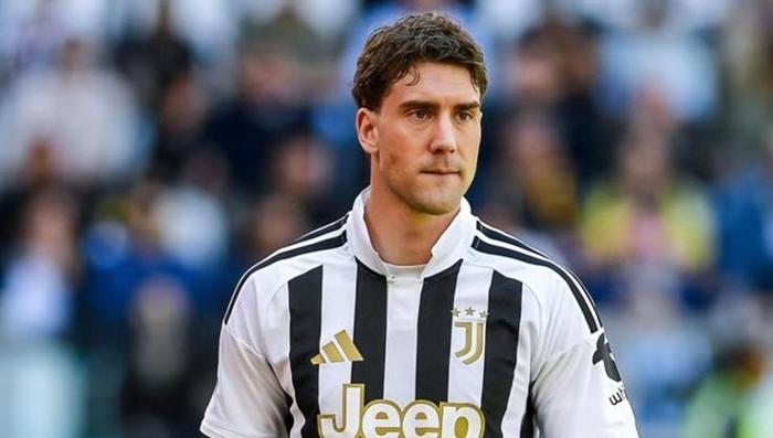 Beşiktaş transferde bombayı patlattı Vlahovicle anlaşma tamam | İşte yıldız futbolcunun sözleşme şartları