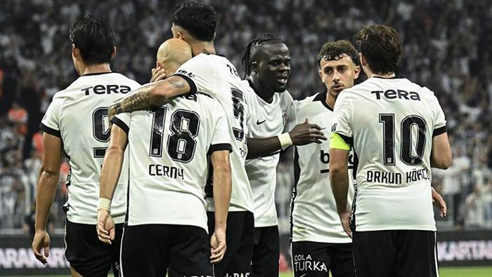 İlaç olmaya geldim Spor yazarları Beşiktaş-Hradec Kralove maçını yorumladı