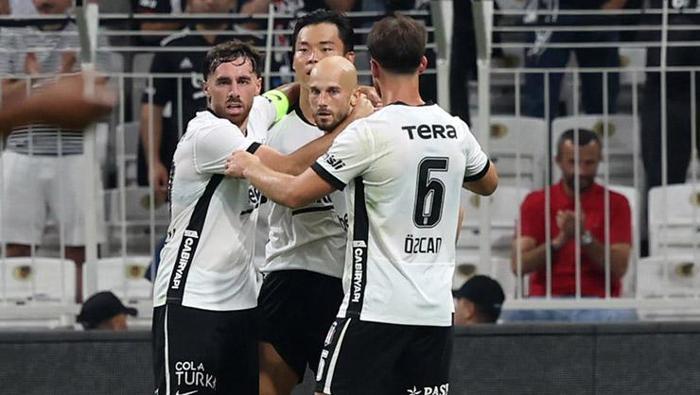 İlaç olmaya geldim Spor yazarları Beşiktaş-Hradec Kralove maçını yorumladı