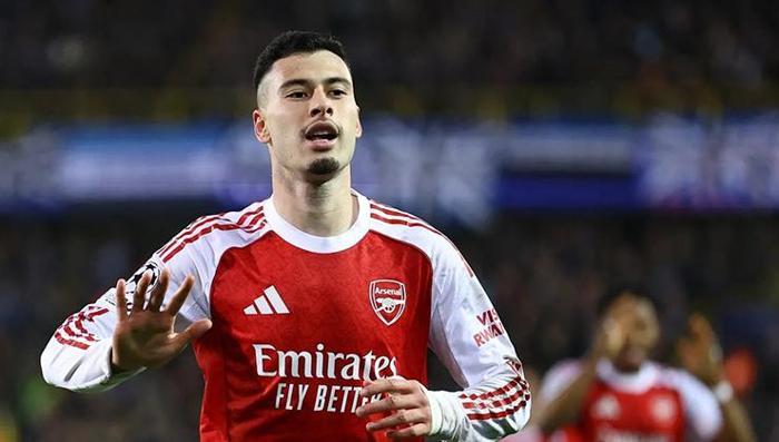Galatasarayın yıldızı Osimhene Premier Lig şampiyonu Arsenal talip Görüşmeler başladı