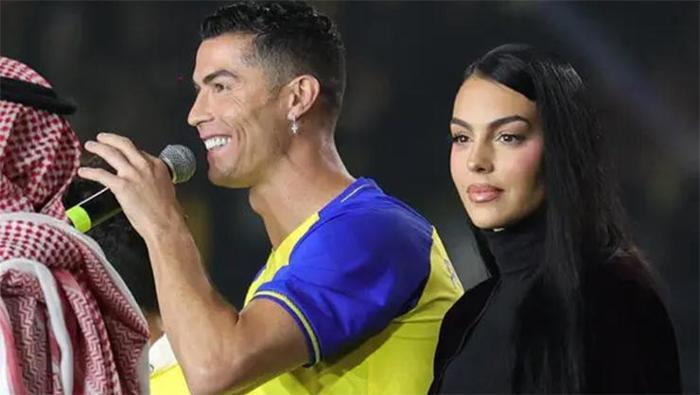 Ronaldo ve eşi Georgina arasında gizli sözleşme Sessiz sedasız evliliğin perde arkası