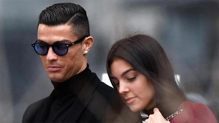 Ronaldo ve eşi Georgina arasında gizli sözleşme Sessiz sedasız evliliğin perde arkası