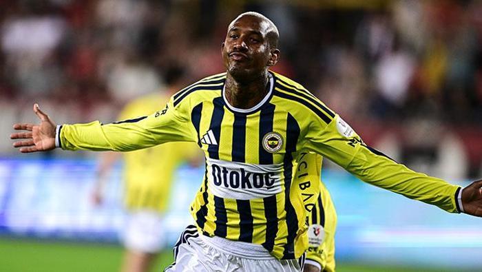 KALMAK İSTİYOR