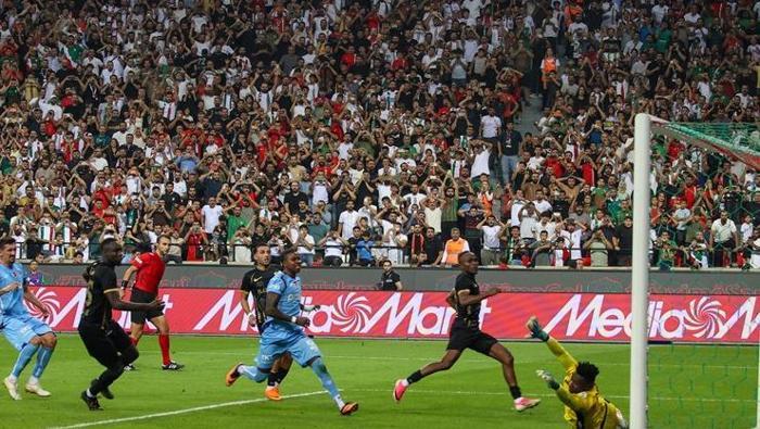 Amed mağlubiyeti sonrası Trabzonspora sert eleştiriler: Zorlamayla olmuyor | Tablo tesadüf değil