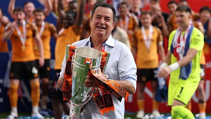 Acun Ilıcalı, Hull City’nin değerini uçurdu 60 Milyon Euro’dan 260 Milyon Euro’ya...