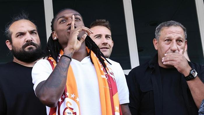 Galatasarayda sahne Rafael Leaonun Okan Buruk kararını verdi: İşte illk maçı