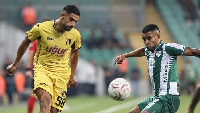 Bursaspor - İstanbulspor maçında skandal karar Hakem taçtan ofsayt verdi