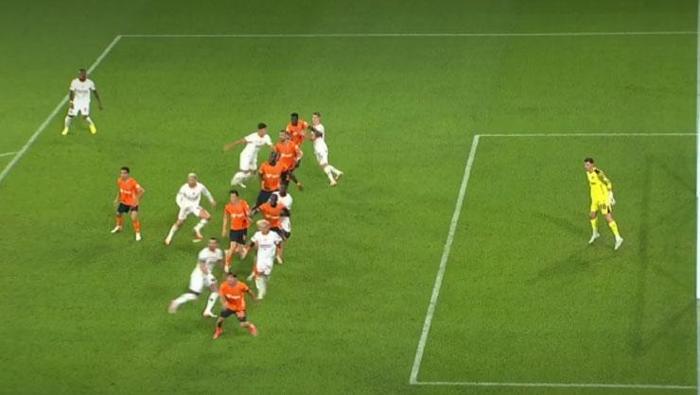 GALATASARAYIN İPTAL EDİLEN GOLÜNDE OFSAYT VAR MI