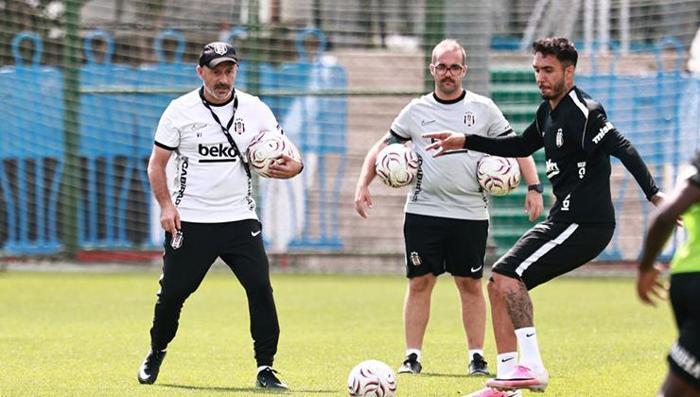 7- 25 FUTBOLCUYA FORMA VERDİ