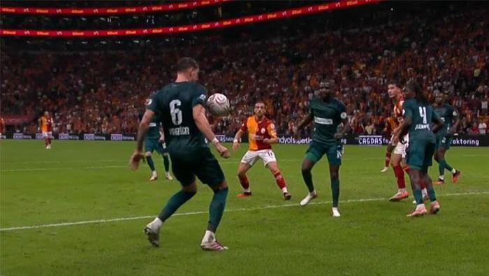 G.SARAYIN PENALTI BEKLEDİĞİ POZİSYON