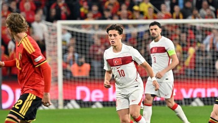 Belçika - Türkiye maçının son anlarında Arda Güler - Ngoy gerilimi Zor sakinleştirdiler