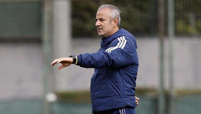 Galatasaray'ın korkulu rüyası İsmail Kartal! Ne gol yiyor, ne maç kaybediyor: Derbi öncesi çarpıcı rakamlar 4 Galatasaray'ın korkulu rüyası İsmail Kartal! Ne gol yiyor, ne maç kaybediyor: Derbi öncesi çarpıcı rakamlar