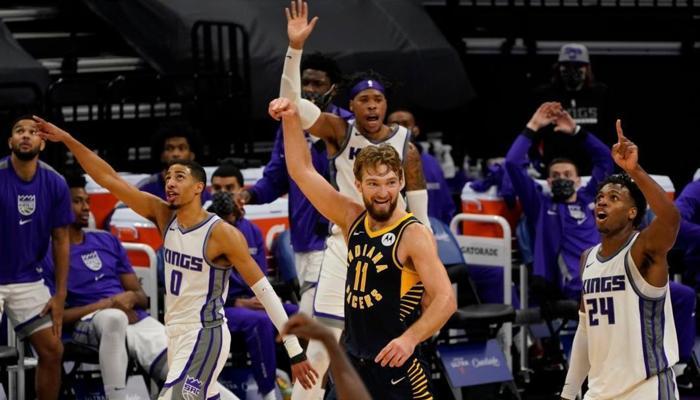 NBA'de Indiana, Domantas Sabonis'i 6 oyunculu takasla Sacramento'ya gönderdi