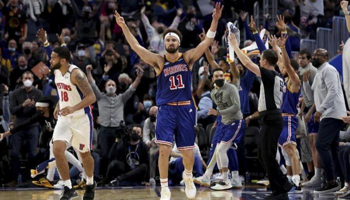 NBA'de Golden State Warriors, Detroit Pistons'ı farklı mağlup etti