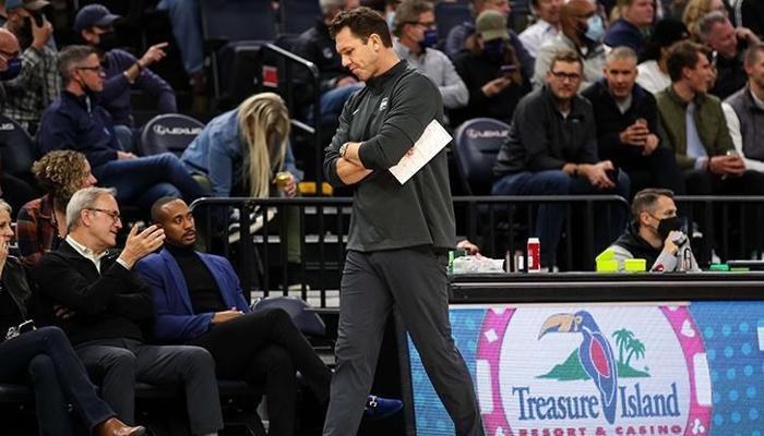 Sacramento Kings'te Luke Walton dönemi sona erdi