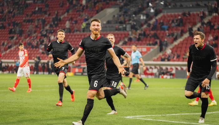 Salih Özcan, attığı golle takımı FC Köln'e 1 puanı getirdi
