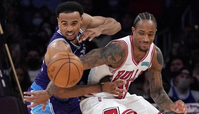 Lakers'ı yenen Chicago'da DeRozan'dan 38 sayı