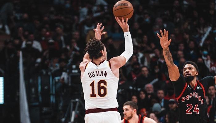 Toronto'yu mağlup eden Cleveland'da Cedi Osman'dan 17 sayı