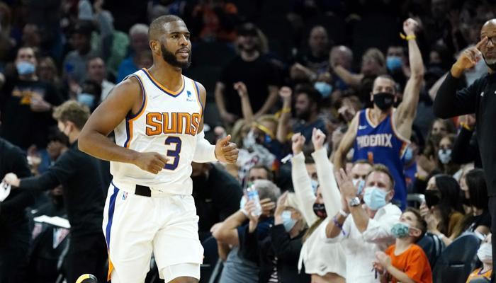 Phoenix'in New Orleans'ı mağlup ettiği maçta Chris Paul, NBA tarihine geçti