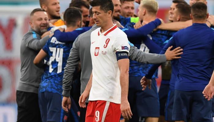 Lewandowski yıkıldı, Marek Hamsik'li Slovakya 3 puanı kaptı!