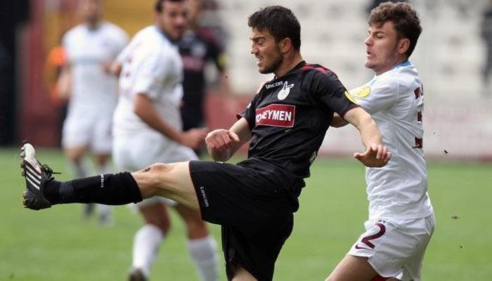 1461 yoluna devam ediyor: 1-2