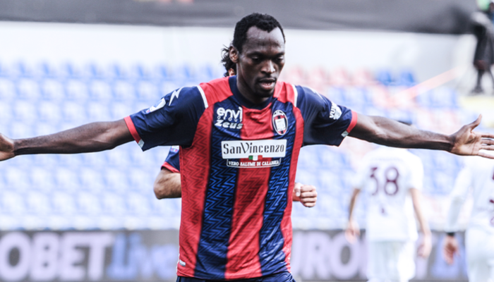 Trabzonspor'dan forvet atağı! Nijeryalı golcü Simy ile temasa geçildi