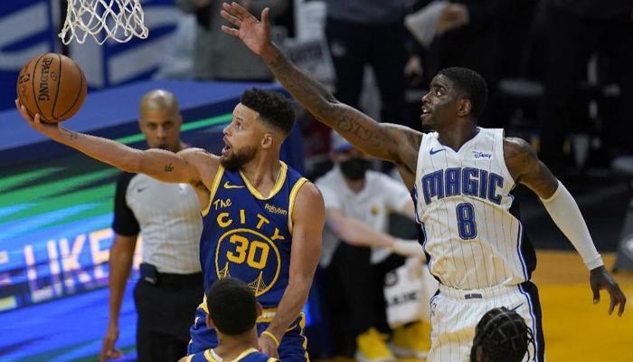 Golden State, Orlando'yu Curry ile geçti