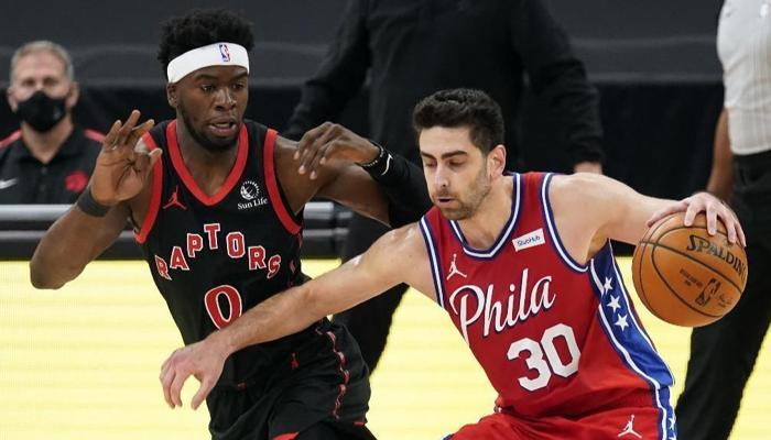 Furkan Korkmaz yıldızlaştı; Philadelphia, Toronto'yu deplasmanda geçti