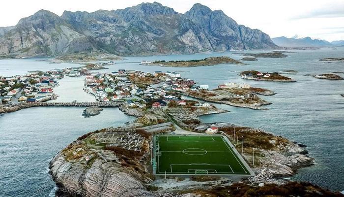 Pek bilinmeyen dünyanın en güzel manzarasına sahip stadyumları!