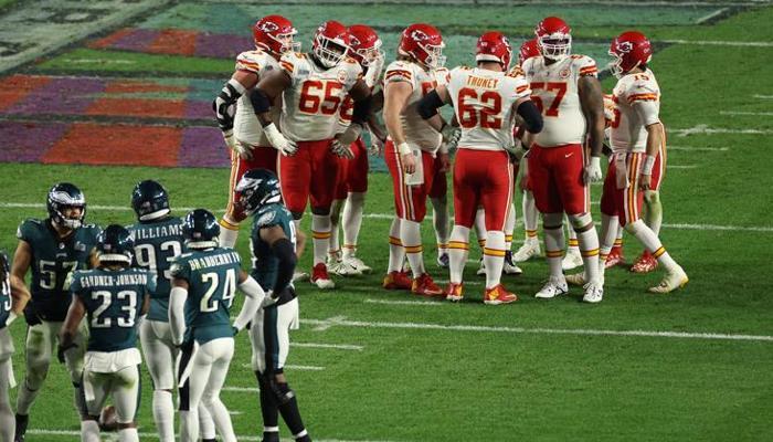 Super Bowl'da deprem anonsu!