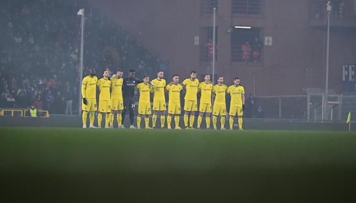 Hakan Çalhanoğlu ile Emirhan İlkhan'ın duygusal anları